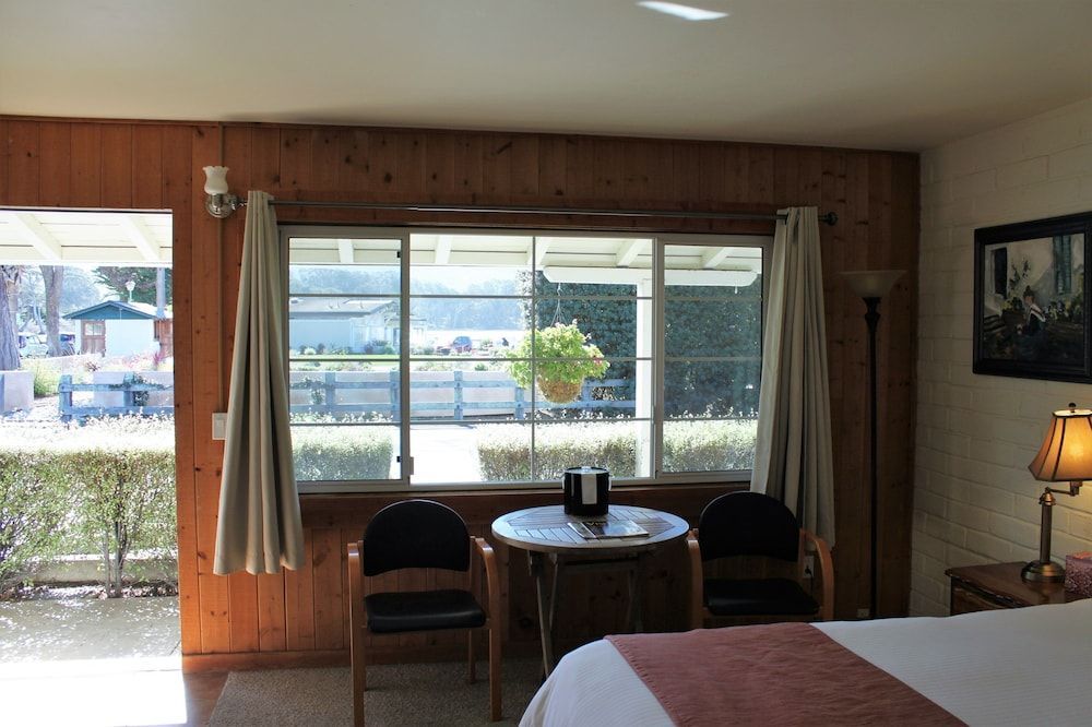 Back Bay Inn 2