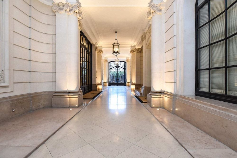 Bright Studio 2P - Arc de Triomphe 2