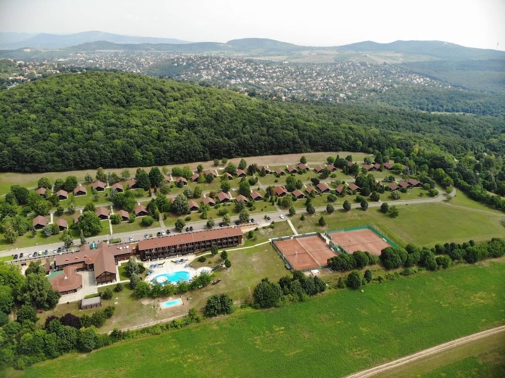 Petneházy Aparthotel 1
