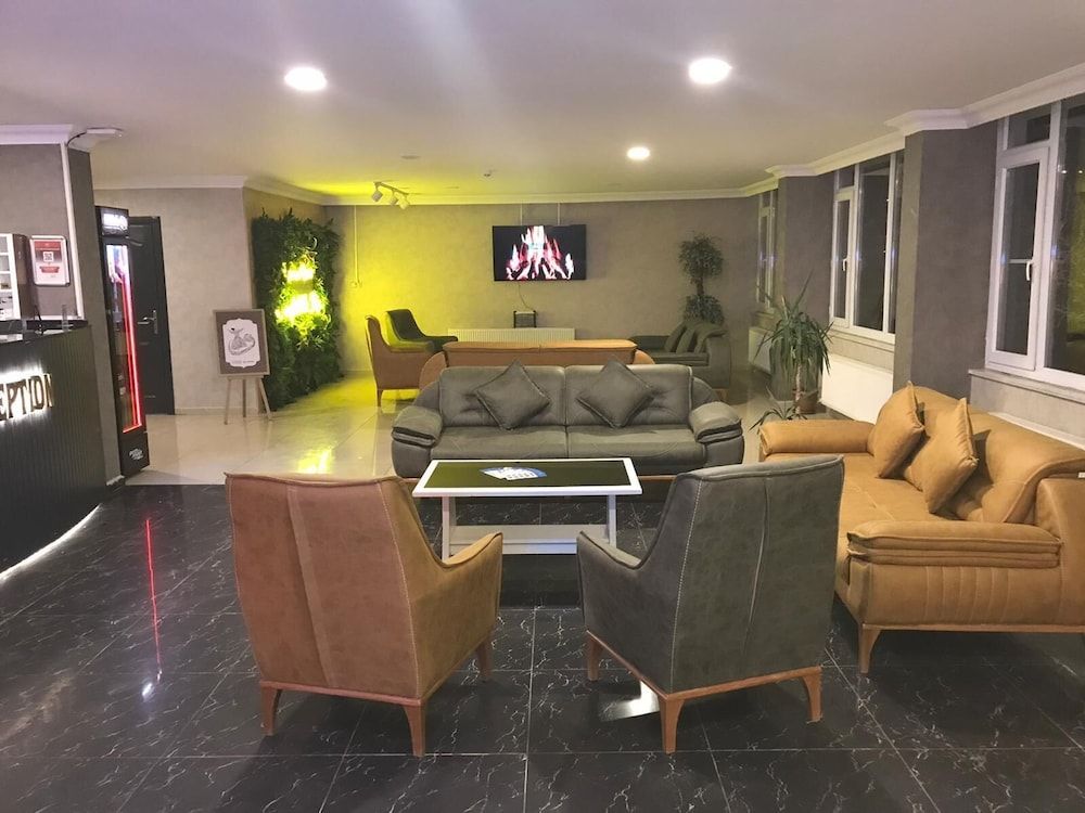 Blue Lake Otel 2