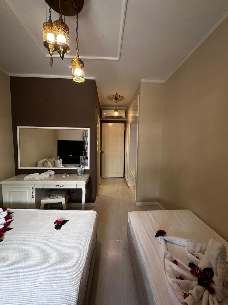 Kaleiçi Ozkavak Hotel 1