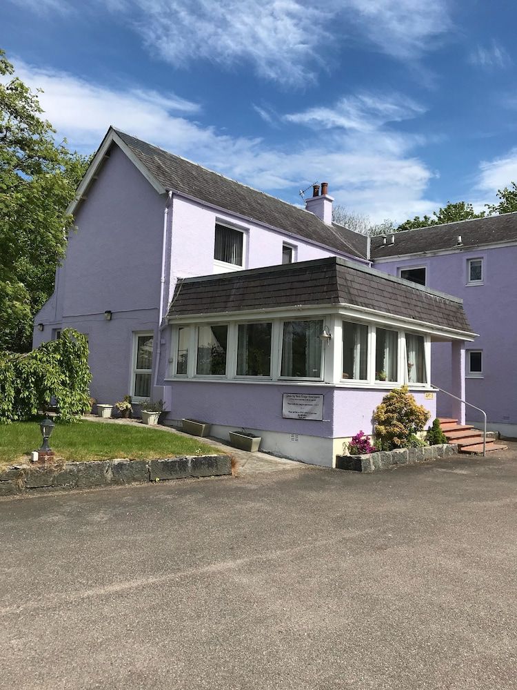 Glenlochy Nevis Bridge Apartments 1