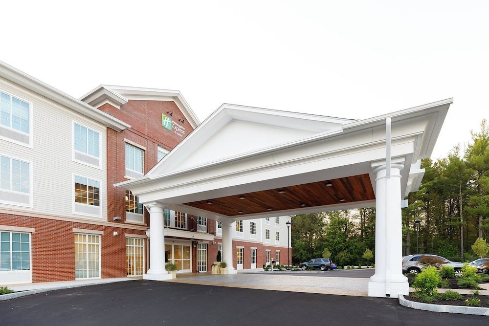 Holiday Inn Express & Suites STURBRIDGE by IHG 1