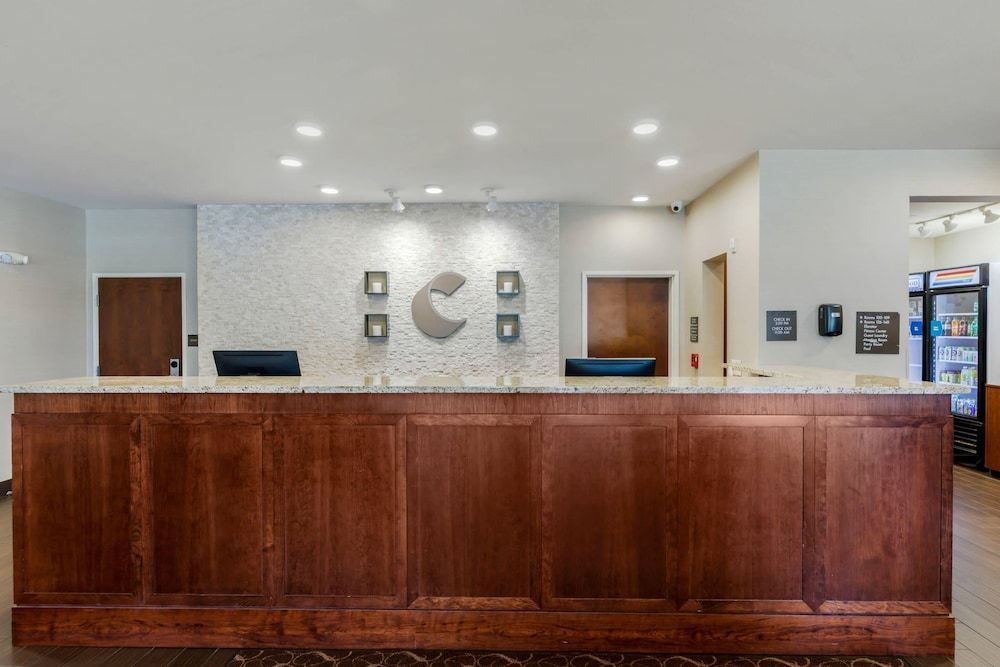 Comfort Suites Loveland 2