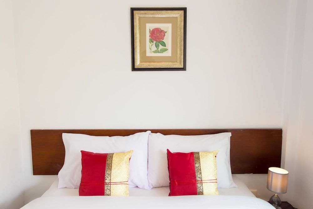 Nouveau Guesthouse 2