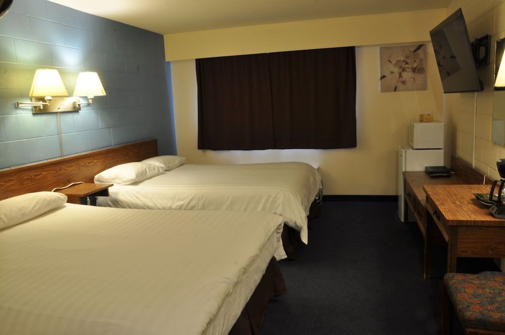 Canadas Best Value Inn Mile-0-Motel Lillooet 1