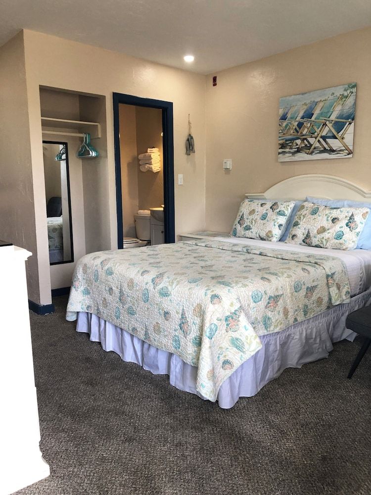The Inn at Buzzards Bay 2