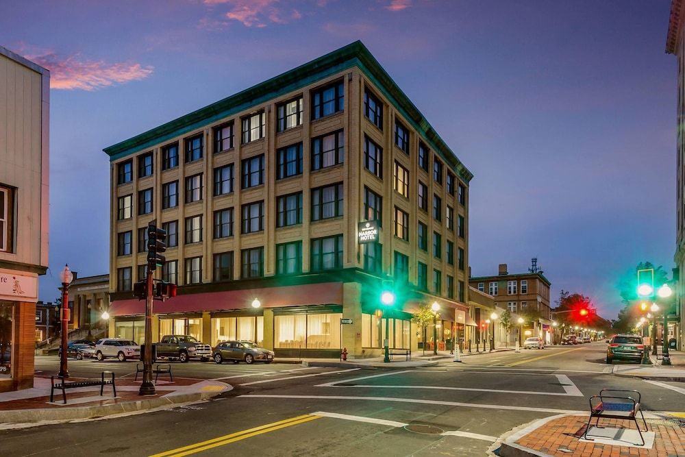 New Bedford Harbor Hotel 1