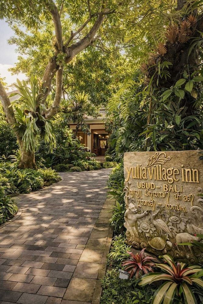 Yulia Village Inn Ubud 2