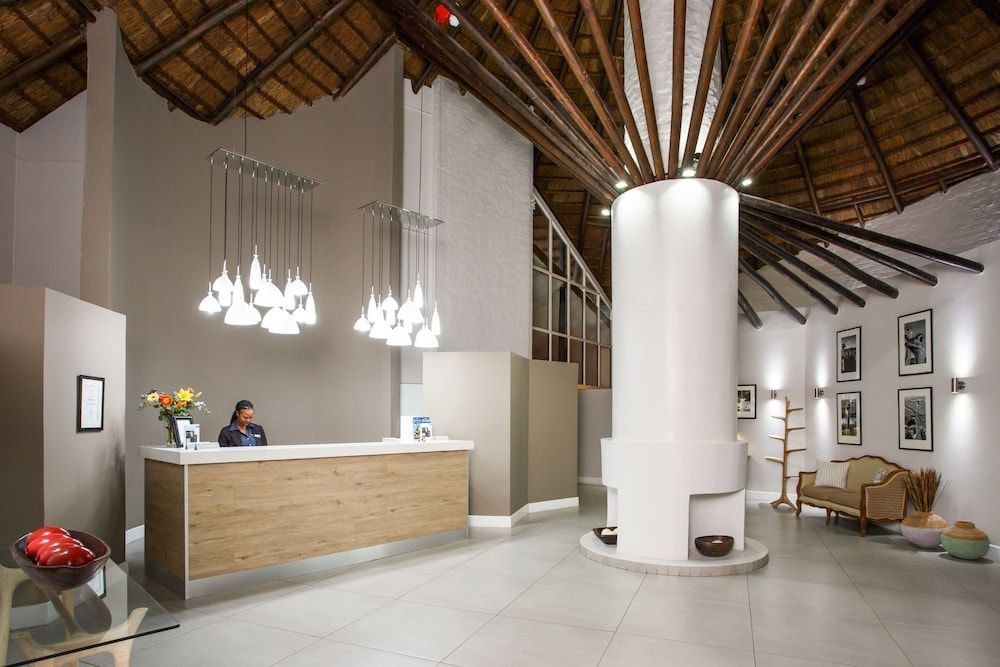 Protea Hotel by Marriott Oudtshoorn Riempie Estate 2
