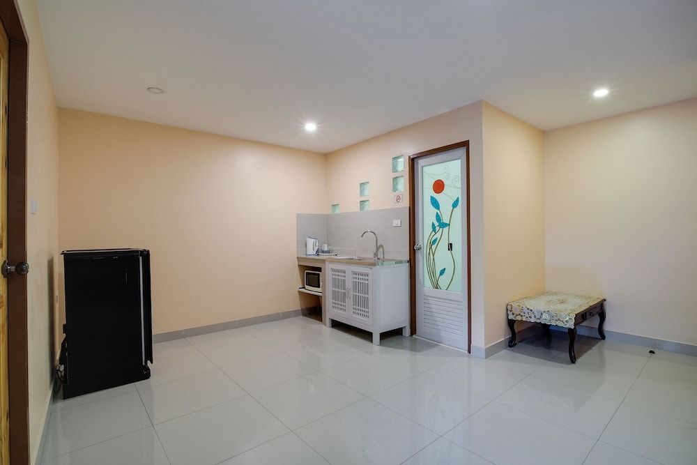 Phratumnak Hill Guest house 2