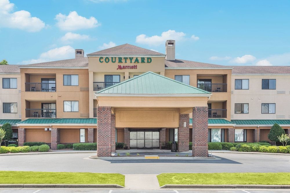 Courtyard by Marriott Rocky Mount 1