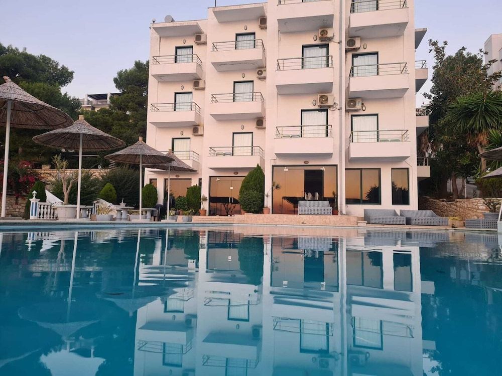 Hotel Mercury Sarande 1