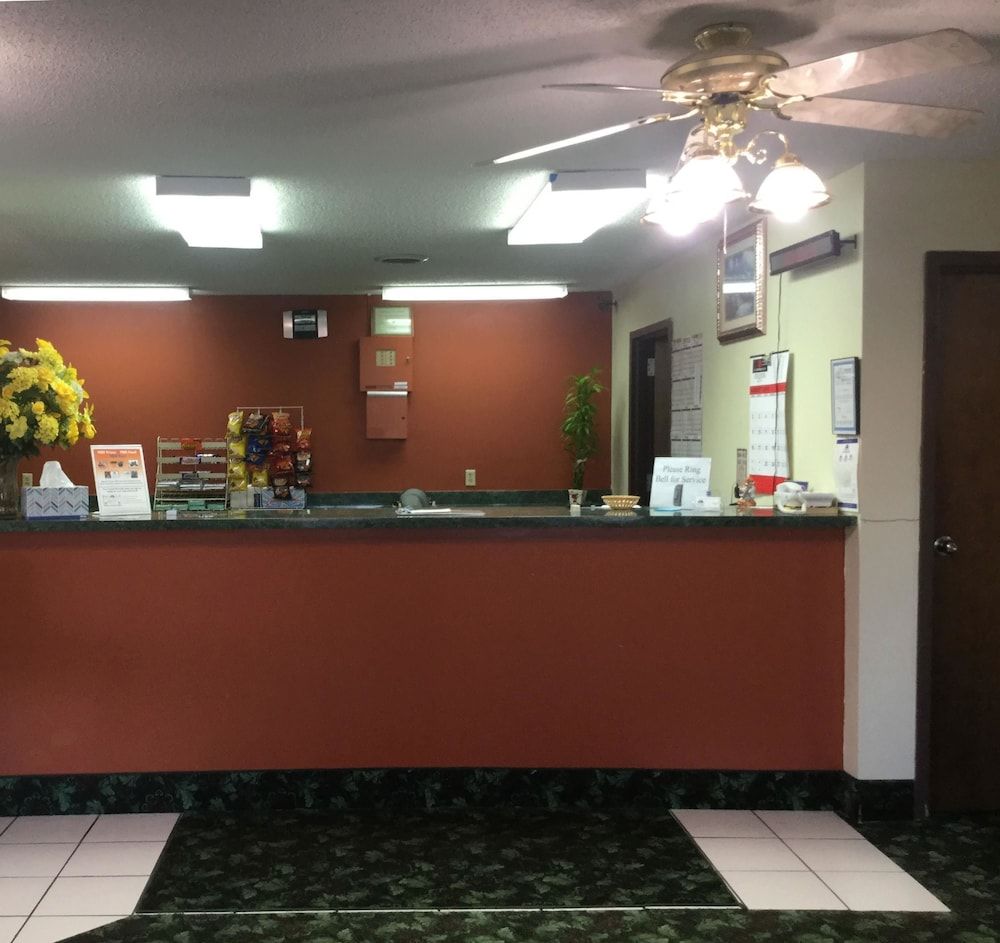 Americas Best Value Inn West Frankfort 2