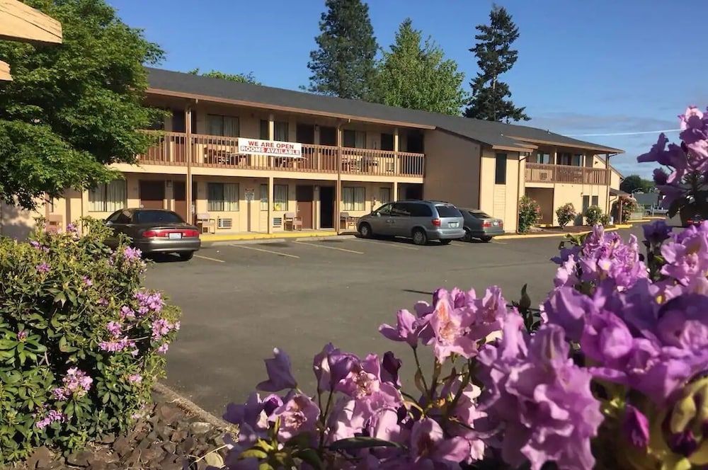 Centralia Inn 1