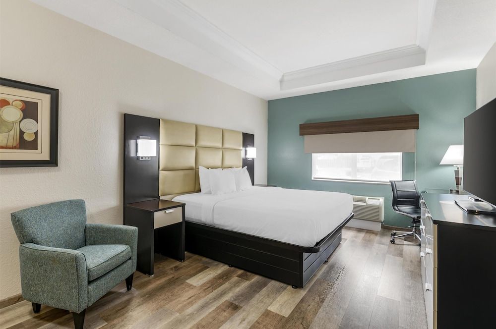 Best Western Plus JFK Inn & Suites 1