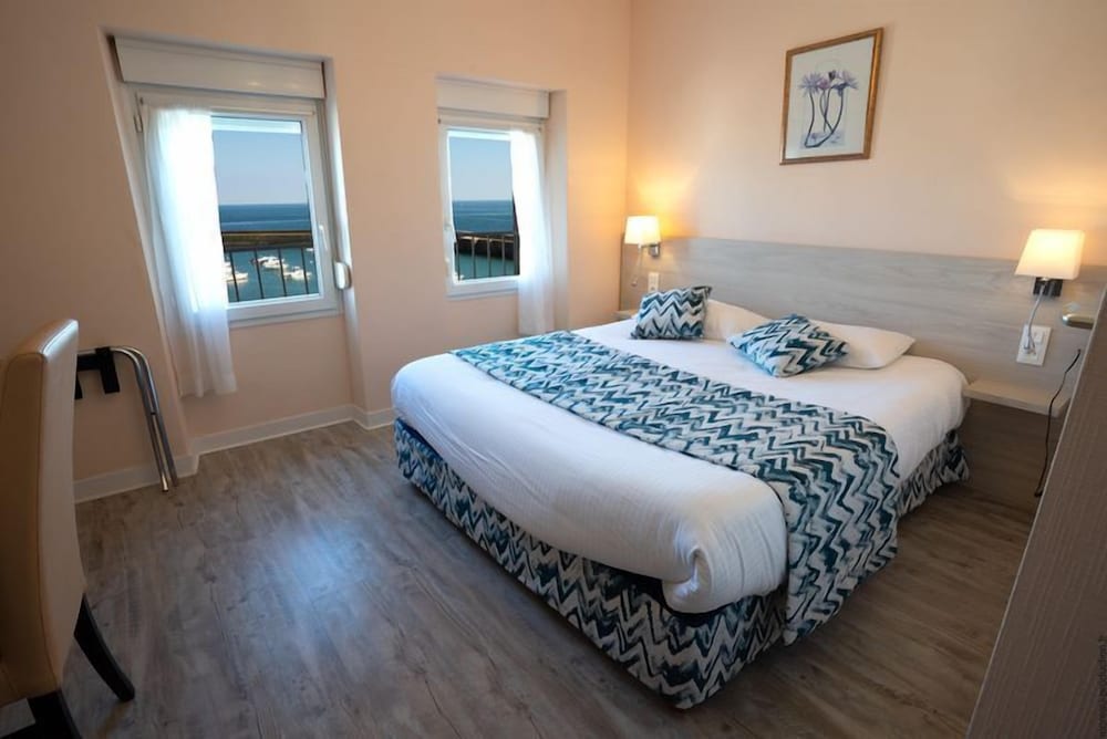 Hotel De La Mer 1