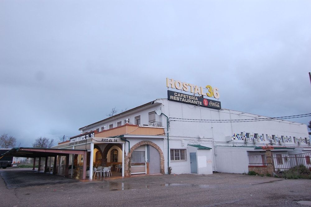 Hostal El 36 1