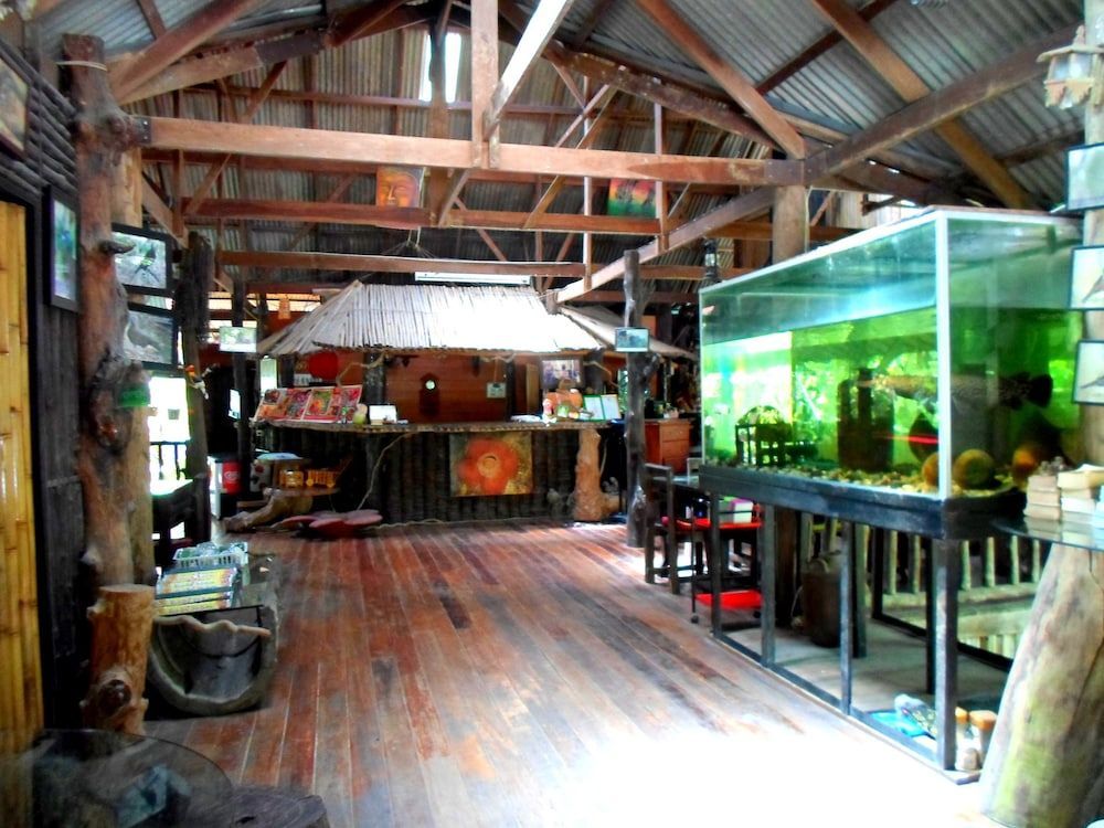Khao Sok Tree House Resort 2