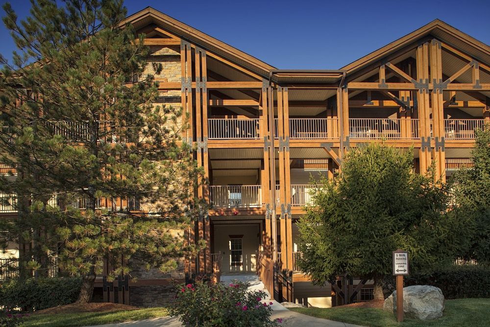 Palace View Resort by Spinnaker 1