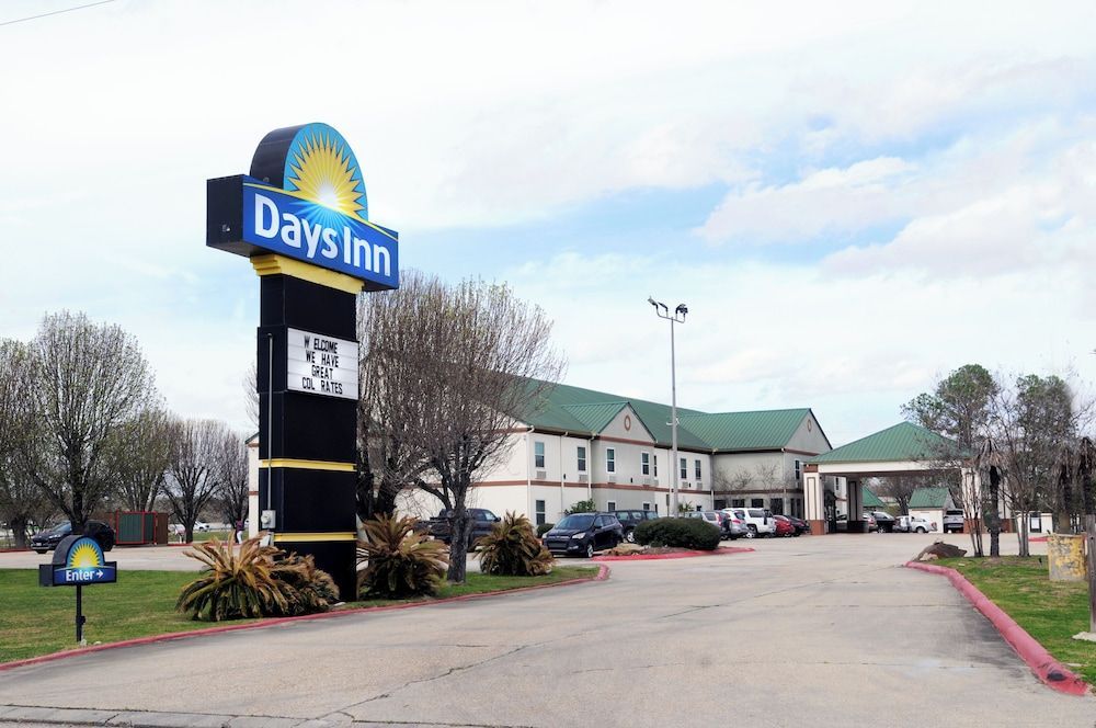 Days Inn by Wyndham Denham Springs-Baton Rouge East 1