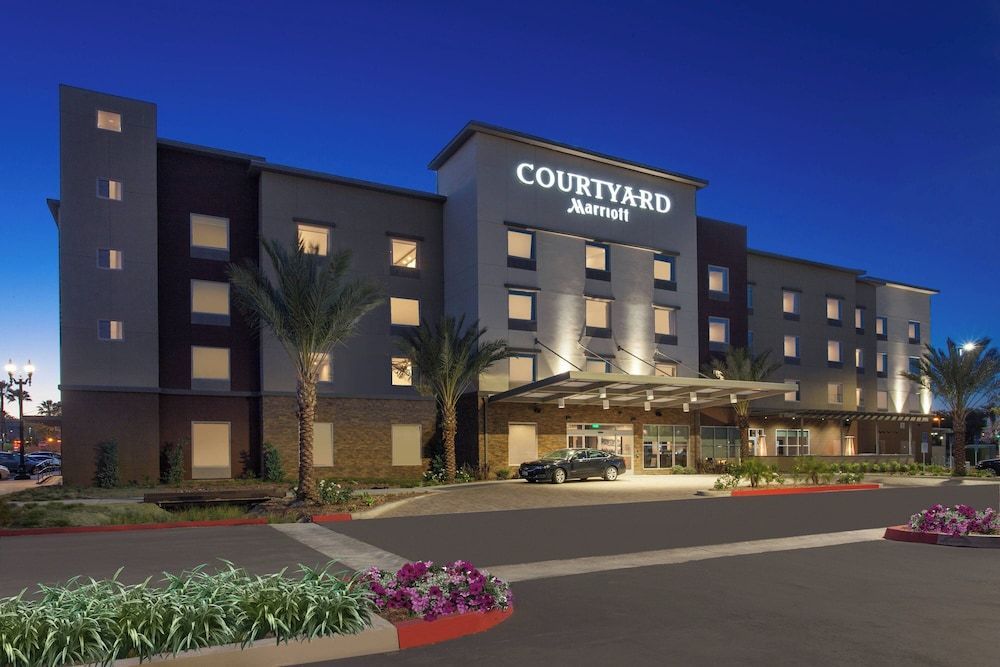 Courtyard by Marriott San Diego El Cajon 1
