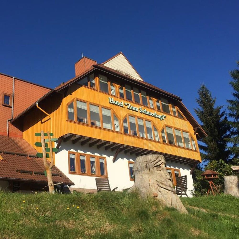 Hotel Zum Schneekopf 1