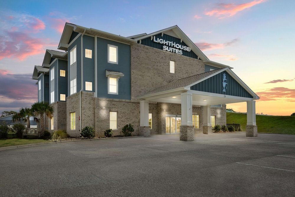 Lighthouse Suites - Best Western Signature Collection 1