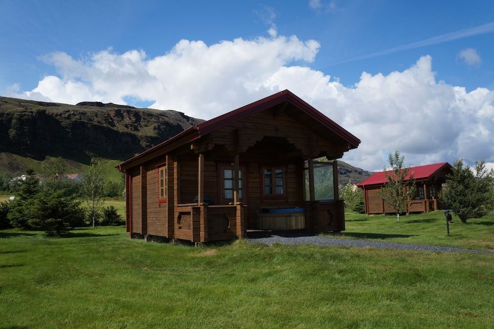 Nupar Cottages 1