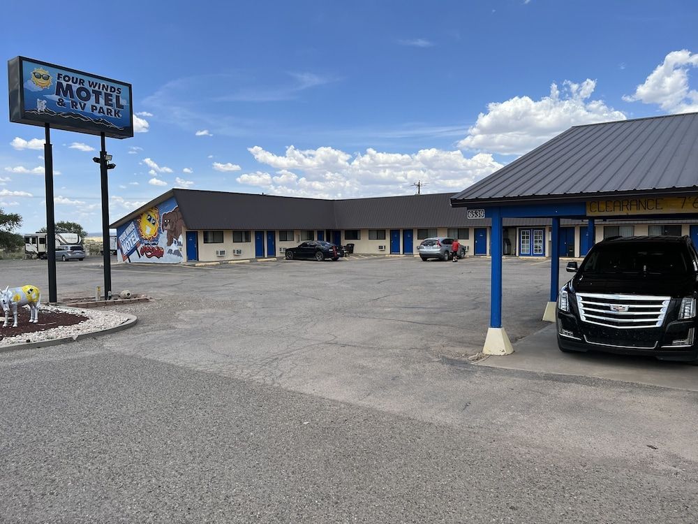 Four Winds Motel & RV Park 1