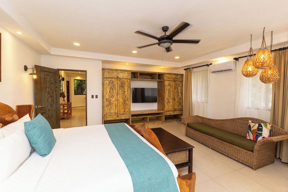 ECOTICA Boutique Hotel & Spa 1