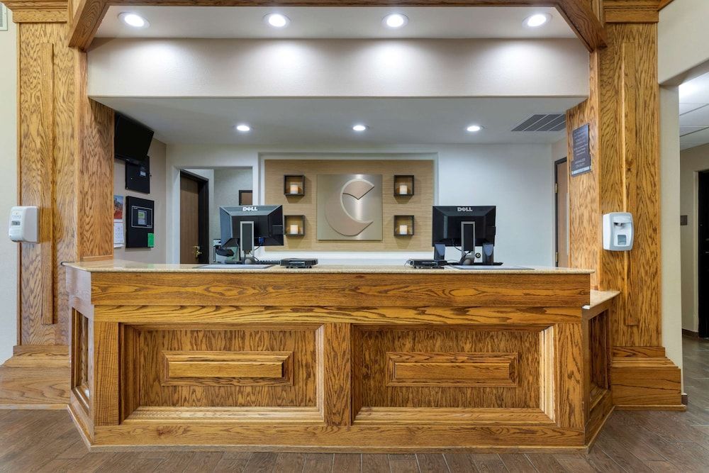Comfort Inn & Suites Ponca City near Marland Mansion 2
