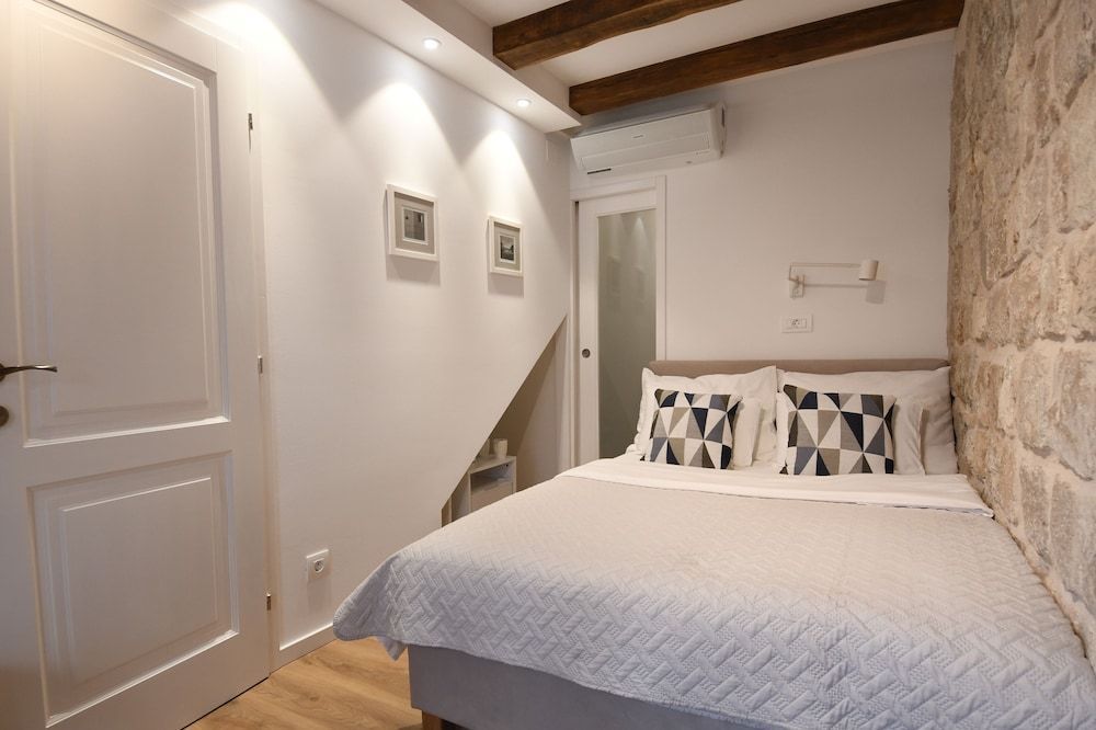 Live Laugh Love Dubrovnik Luxury Rooms 2