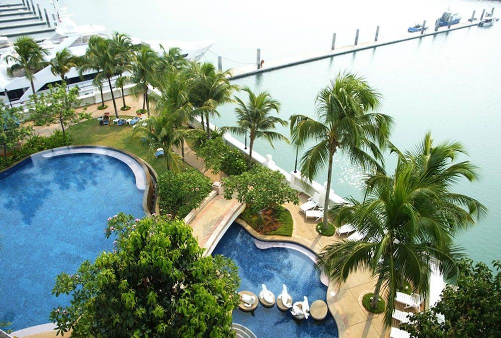 Avillion Admiral Cove 1