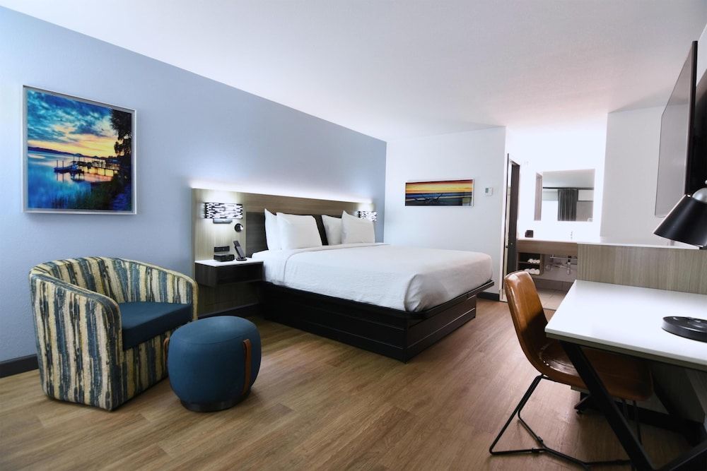 Best Western Point South 1