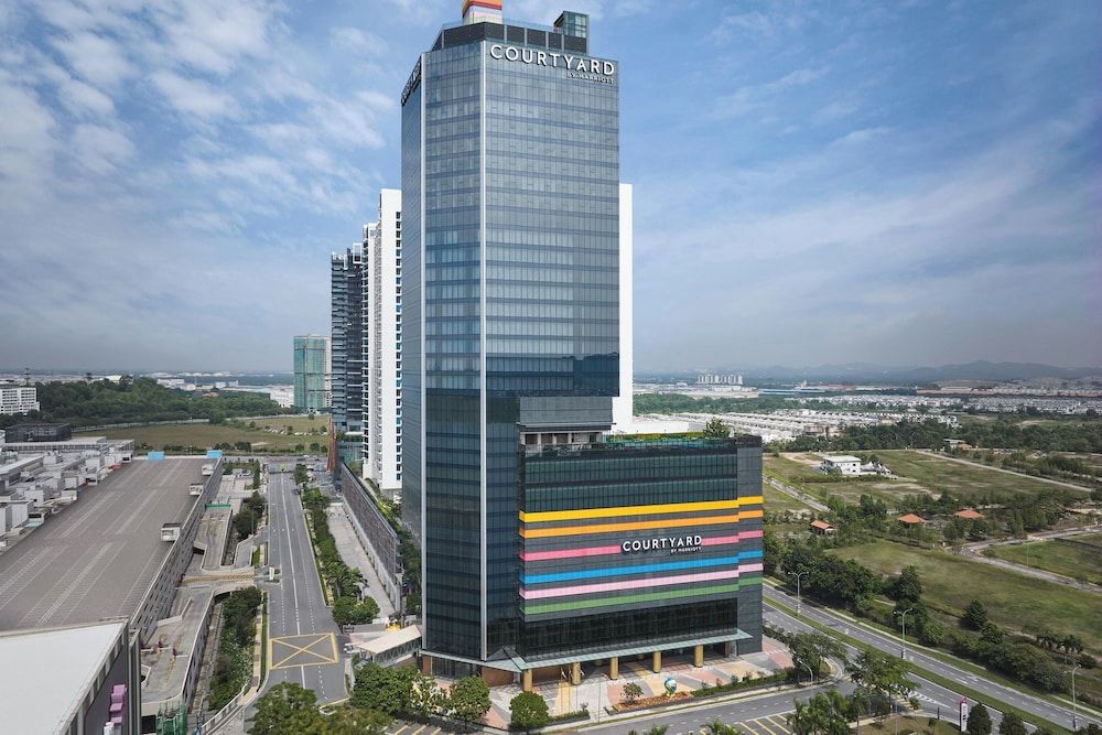 Courtyard by Marriott Setia Alam 1