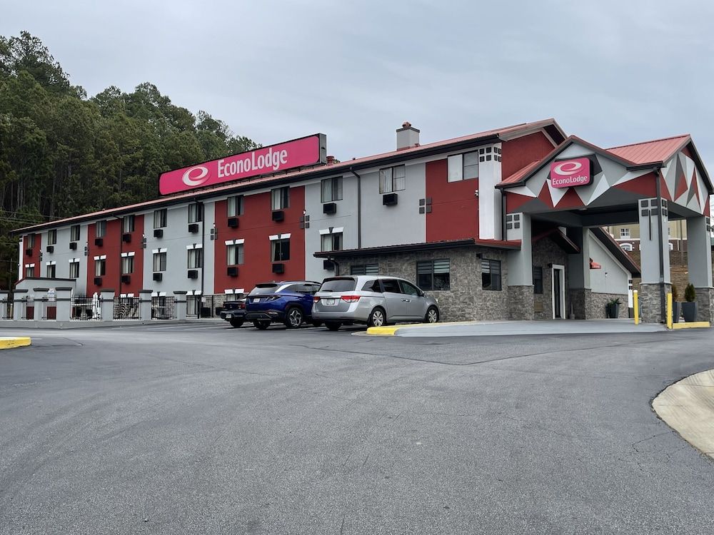 Econo Lodge Cartersville-Emerson Lake Point 1