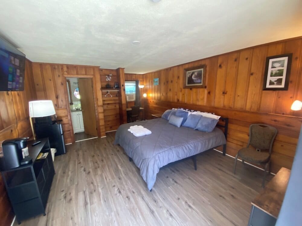 Heart of the Berkshires Motel 2