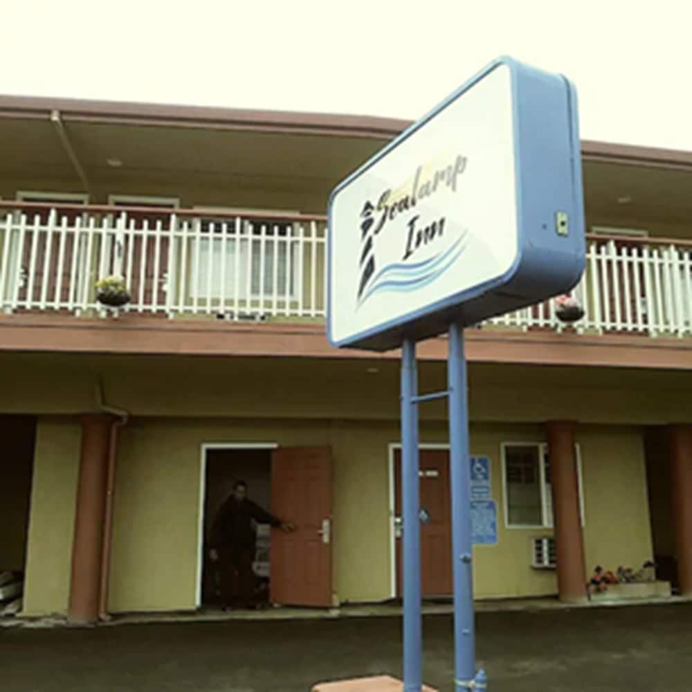 Sealamp Inn 1