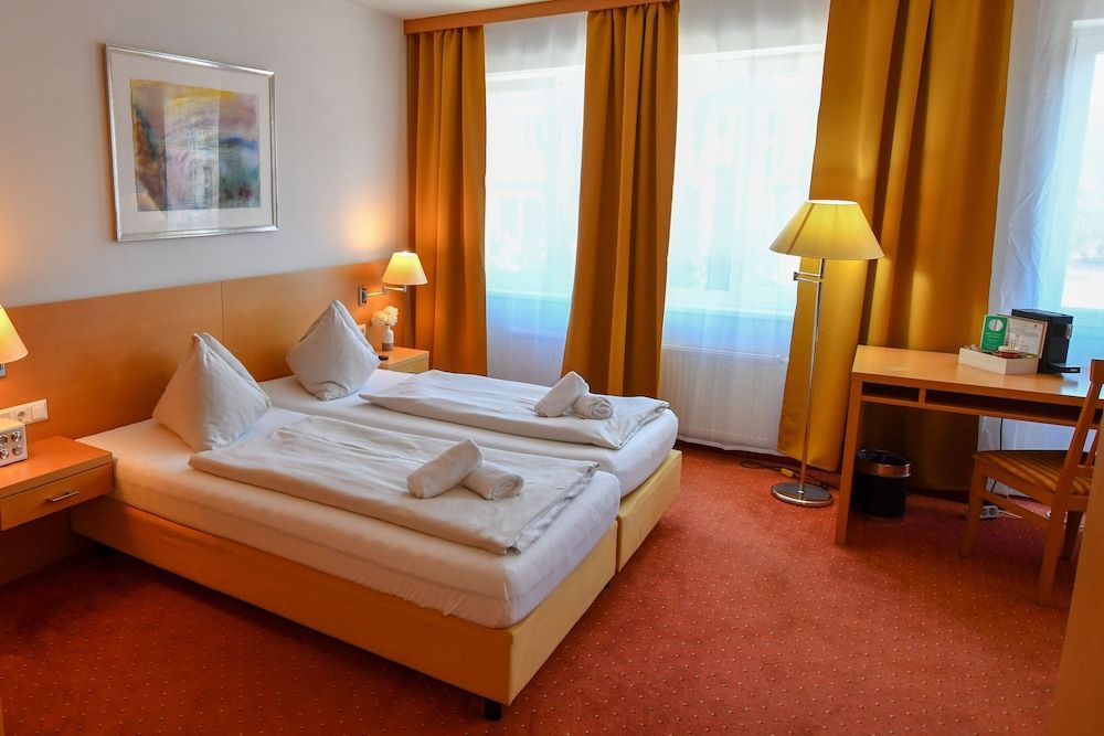 Motel55 - nettes Hotel mit Self Check-In in Villach, Warmbad 1