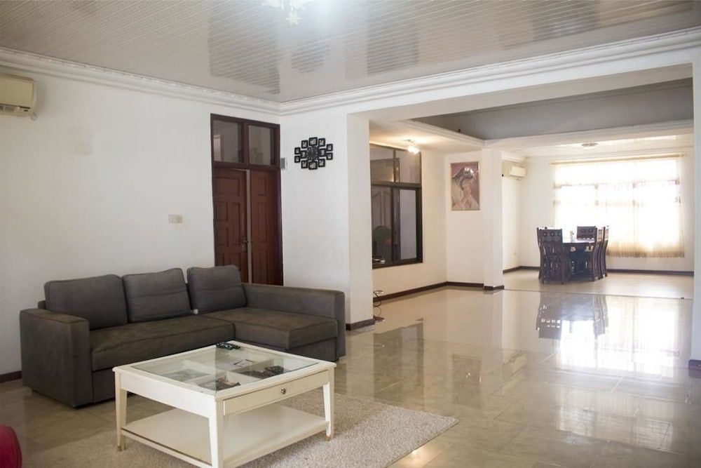 Sara's place 1
