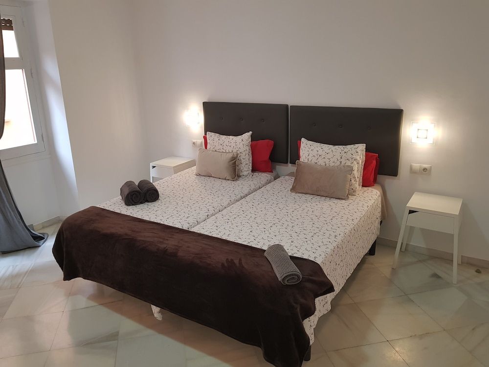 Fan Rooms Duquesa 1