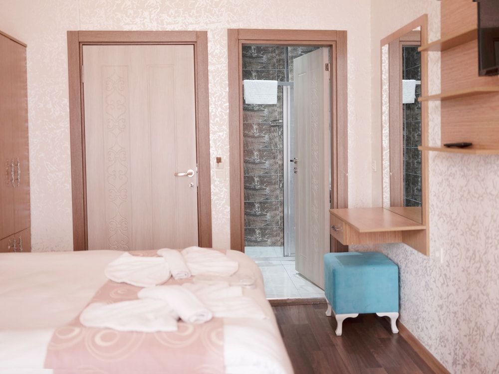 Hotel Megaron 2
