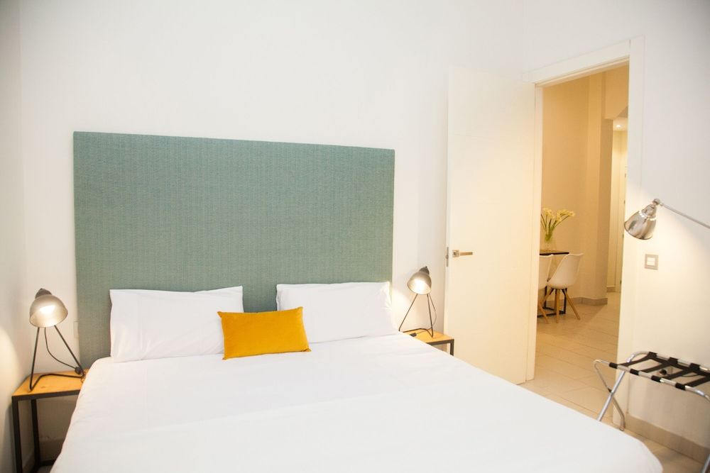 Guzman El Bueno Suites 2