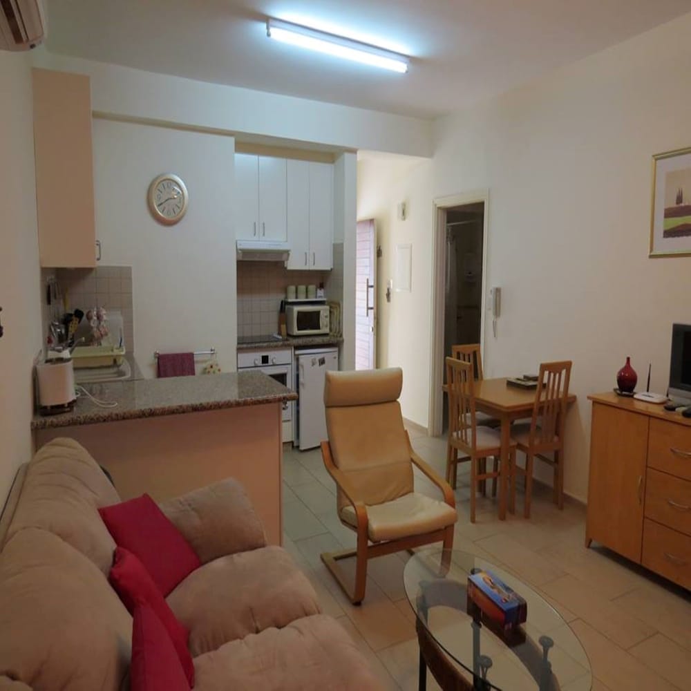 King's Holiday Apartments 2