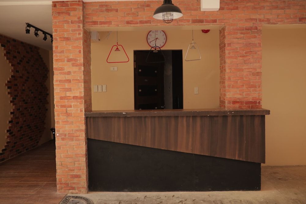 Cerca Hotel 2