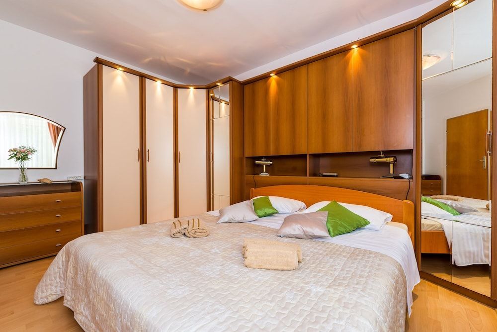 Apartment Valonija 1