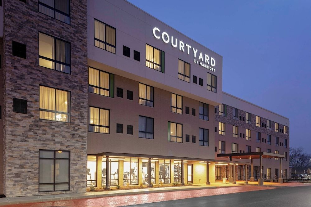 Courtyard Cincinnati Mason 1