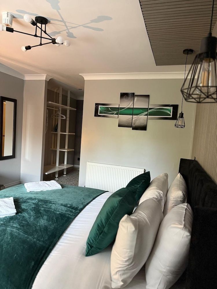 The Jacobean Hotel 2