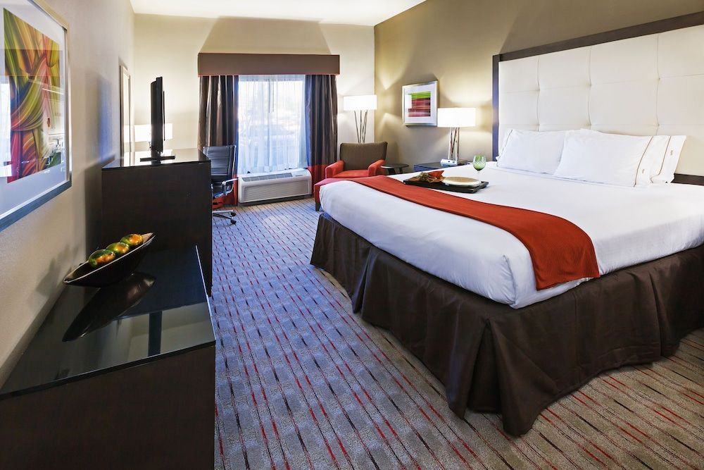 Holiday Inn Express FRISCO LEGACY PARK AREA by IHG 2